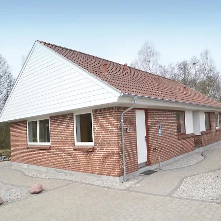 Semesterbostad Three-bedroom Holiday In Brande